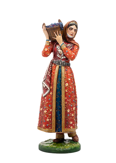 Статуэтка Девушка с корзиной винограда (ручная роспись)
