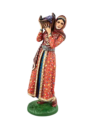 Статуэтка Девушка с корзиной винограда (ручная роспись)